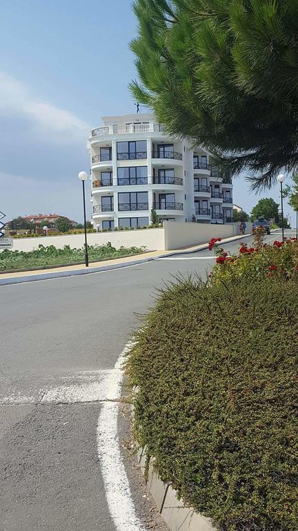 Morning Star Deluxe Apartamento Chernomorets Exterior foto