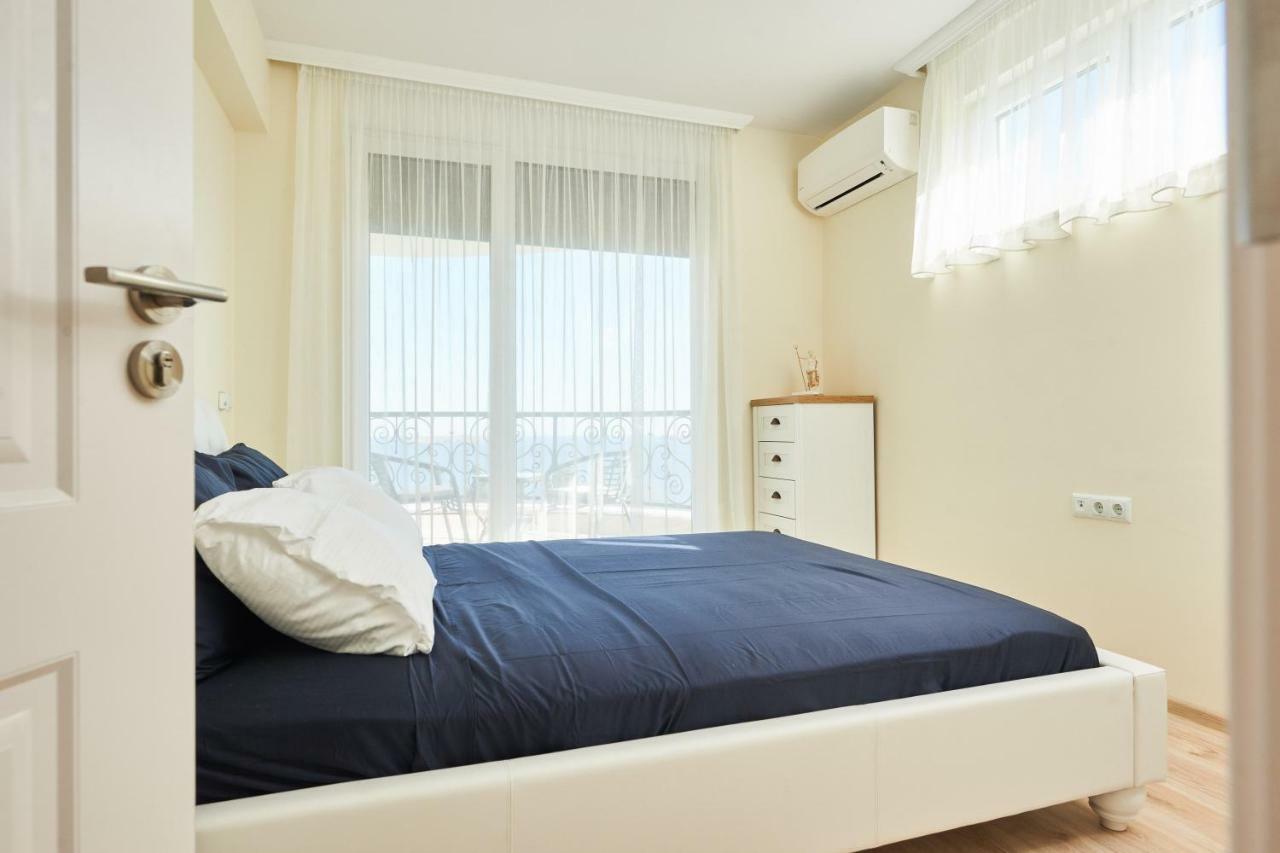 Morning Star Deluxe Apartamento Chernomorets Exterior foto